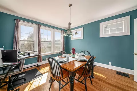 Dining - 415 E Weber Rd, Columbus, OH 43202 photo 1 of 2