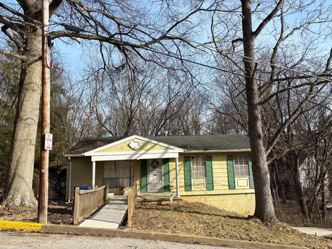 42 Walker, Athens, OH 45701