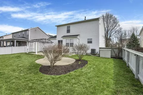 Exterior - 112 Harvard Loop, Delaware, OH 43015 photo 8 of 10