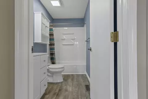 Bath - 112 Harvard Loop, Delaware, OH 43015 photo 5 of 7