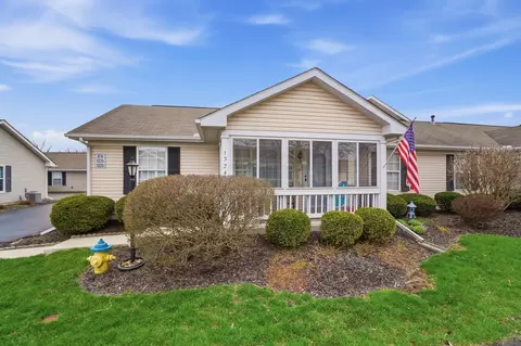 1324 Hillview Cir W, Newark, OH 43055