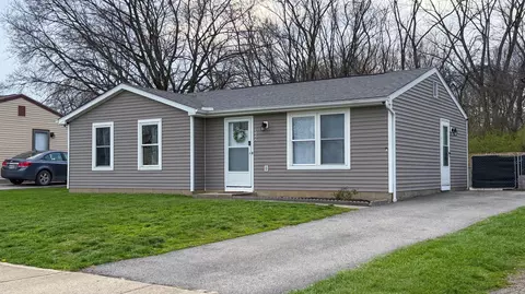 1532 Willow View Dr, Grove City, OH 43123