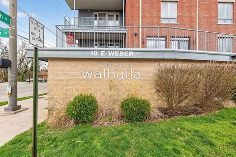 10 E Weber Rd #402, Columbus, OH 43202