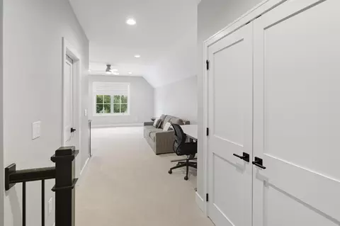 Entry Way - 3327 Wolf Ridge Dr, Dublin, OH 43017 photo 3 of 4