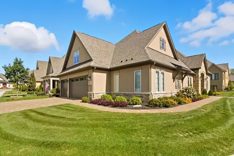 Exterior - 3327 Wolf Ridge Dr, Dublin, OH 43017 photo 14 of 14