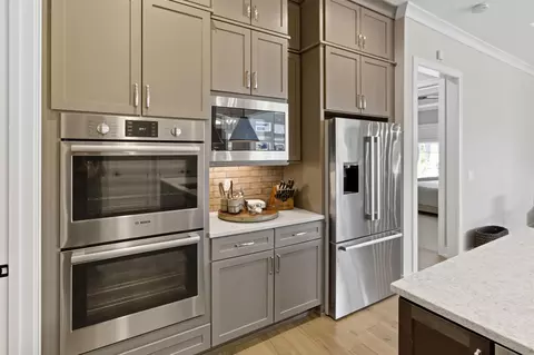 Kitchen - 3327 Wolf Ridge Dr, Dublin, OH 43017 photo 5 of 5