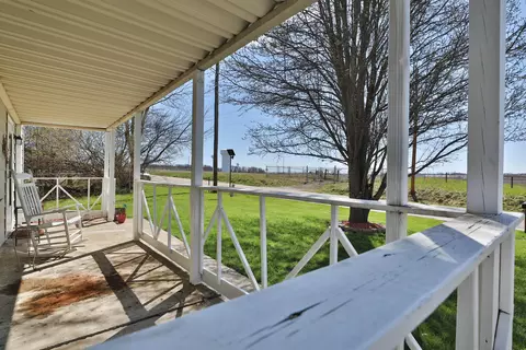 Exterior - 5514 Fairfield Rd, Orient, OH 43146 photo 1 of 8
