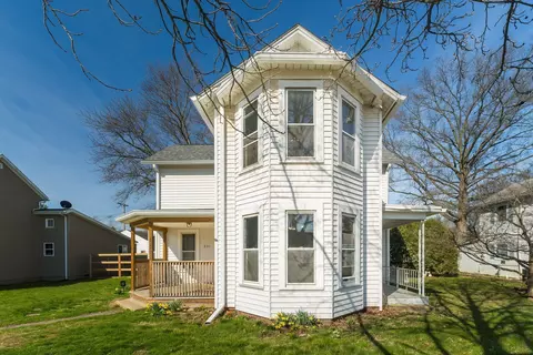 231 N Mulberry St, Bremen, OH 43107