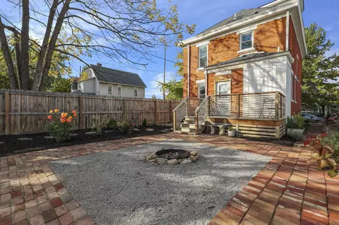 Exterior - 633 E Starr Ave, Columbus, OH 43201 photo 16 of 22