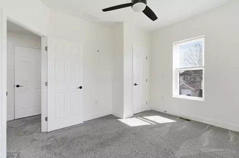 Bedroom - 633 E Starr Ave, Columbus, OH 43201 photo 3 of 5