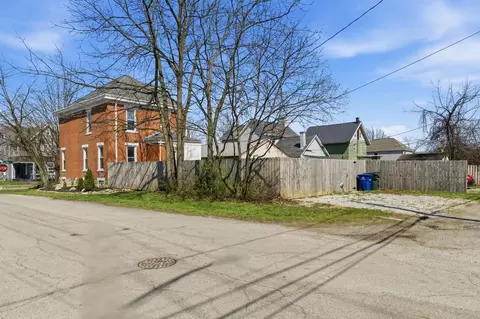 Exterior - 633 E Starr Ave, Columbus, OH 43201 photo 21 of 22