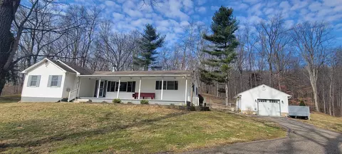 4479 Owl Creek Rd, Frankfort, OH 45628