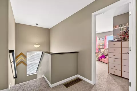 Entry Way - 2317 Pine Crest Dr, Lancaster, OH 43130 photo 3 of 3