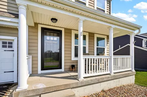 Exterior - 2317 Pine Crest Dr, Lancaster, OH 43130 photo 14 of 14