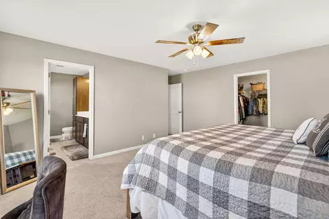 Bedroom - 2317 Pine Crest Dr, Lancaster, OH 43130 photo 3 of 7