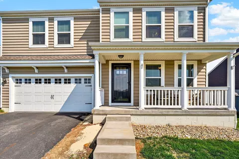 Exterior - 2317 Pine Crest Dr, Lancaster, OH 43130 photo 5 of 14