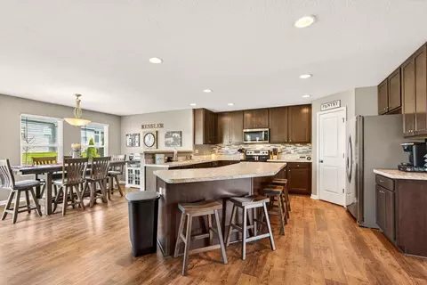 Kitchen - 2317 Pine Crest Dr, Lancaster, OH 43130 photo 3 of 8