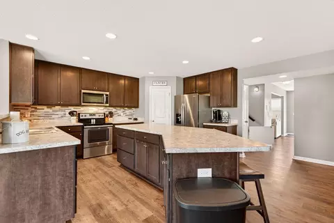Kitchen - 2317 Pine Crest Dr, Lancaster, OH 43130 photo 6 of 8