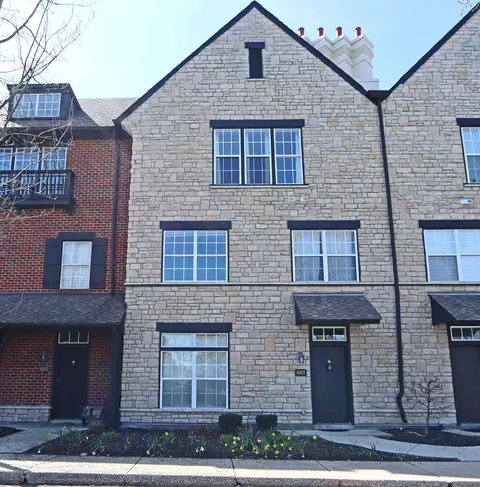 6017 Craughwell Ln, Dublin, OH 43017