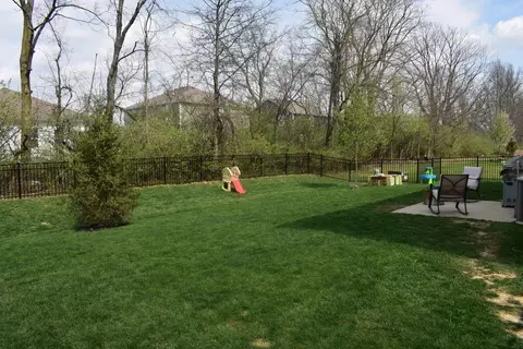 Exterior - 238 Carrowmoore Dr, Pickerington, OH 43147 photo 5 of 5