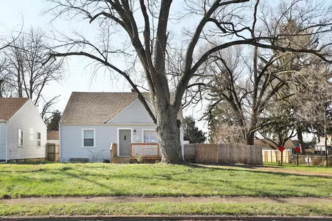 979 Urana Ave, Columbus, OH 43224