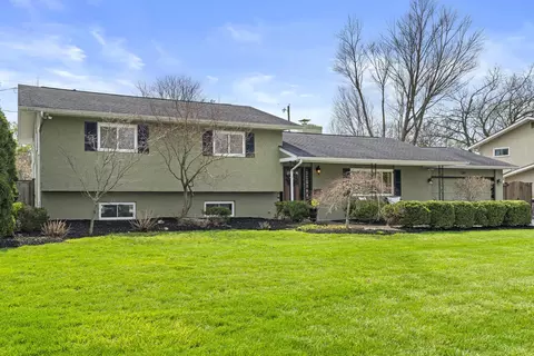 2411 Sheringham Rd, Columbus, OH 43220