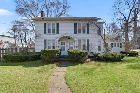 16 High School Ave, Shelby, OH 44875