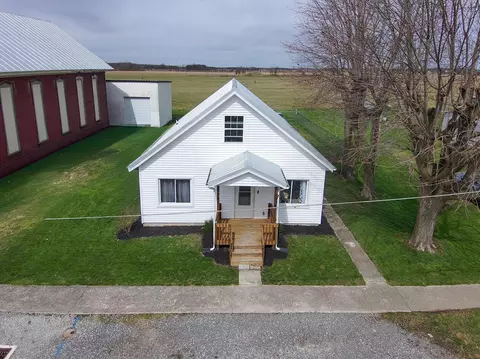 Exterior - 124 W North St, Vanlue, OH 45890 photo 5 of 7