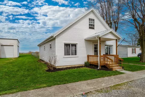 Exterior - 124 W North St, Vanlue, OH 45890 photo 3 of 7