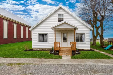 Exterior - 124 W North St, Vanlue, OH 45890 photo 2 of 7