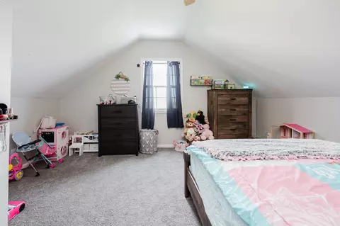 Bedroom - 124 W North St, Vanlue, OH 45890 photo 4 of 5