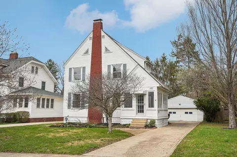 116 E Dunedin Rd, Columbus, OH 43214