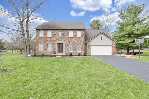 11 Joshua Ln, Granville, OH 43023