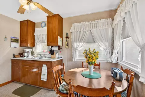 Kitchen - 255 Lewis Rd, Circleville, OH 43113 photo 3 of 5