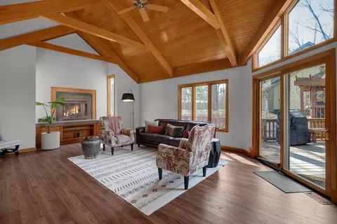 291 Glen Village Ct, Powell, OH 43065