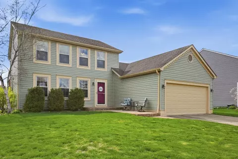 2199 Shirlene Dr, Grove City, OH 43123
