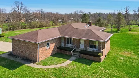 6395 Royalton Dr, Galloway, OH 43119