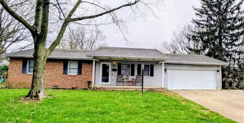 687 W Elm St, Washington Court House, OH 43160