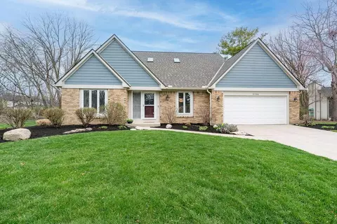 5504 Old Pond Dr, Dublin, OH 43017