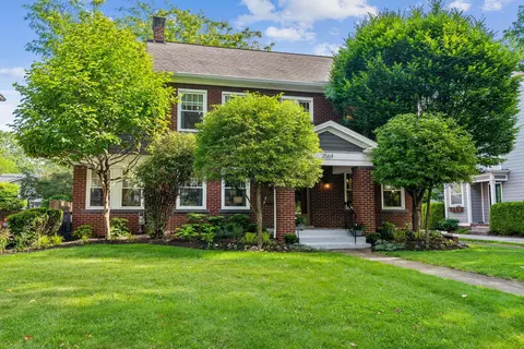 2564 Sherwood Rd, Columbus, OH 43209