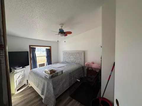 Bedroom - 18670 Griffith Rd, Logan, OH 43138 photo 2 of 2
