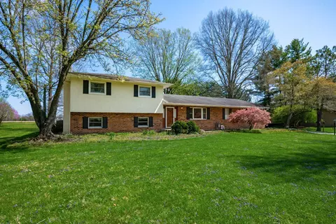 10590 Marie Ln, Pickerington, OH 43147
