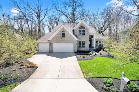 371 Vinwood Ln, Powell, OH 43065