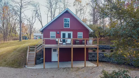916 Valleywood Heights Dr, Howard, OH 43028