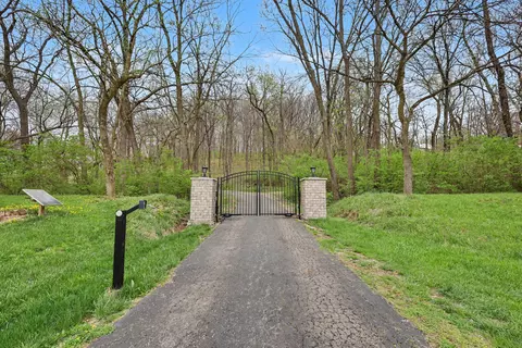 10444 Dayton Cincinnati Pike, Miamisburg, OH 45342