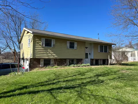 3965 Old Coopermill Rd, Zanesville, OH 43701