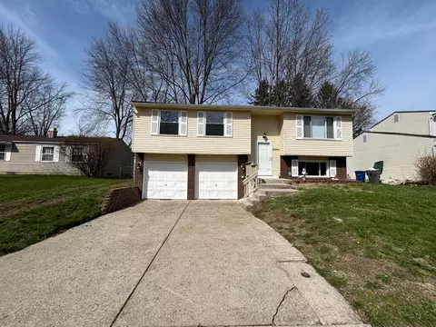 2696 Southridge Dr, Columbus, OH 43224