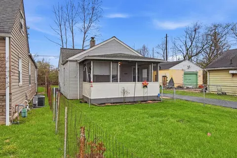 1082 Whitethorne Ave, Columbus, OH 43223
