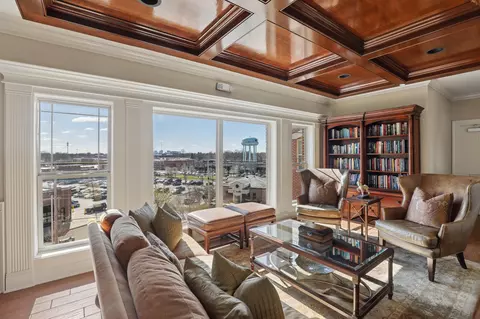 3175 Tremont Rd #504, Columbus, OH 43221