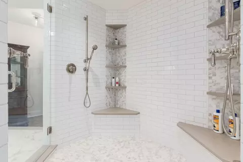 Bath - 193 Stanbery Ave, Bexley, OH 43209 photo 7 of 14